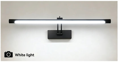 LED-spegellampa i svart metall för vägg